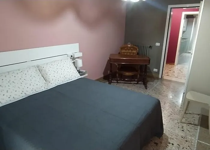Apartament La Casa Di Giulia, Trilocale Con Balcone E Giardino Brescia